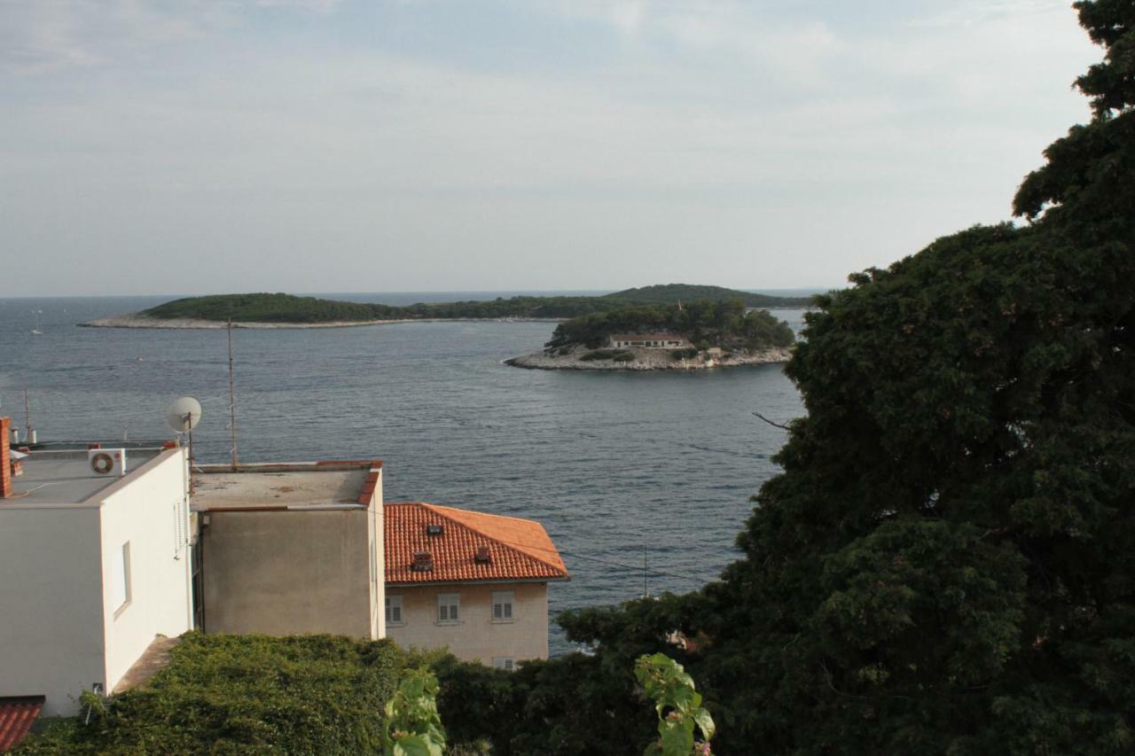 Goran'S Place Hvar Town Esterno foto