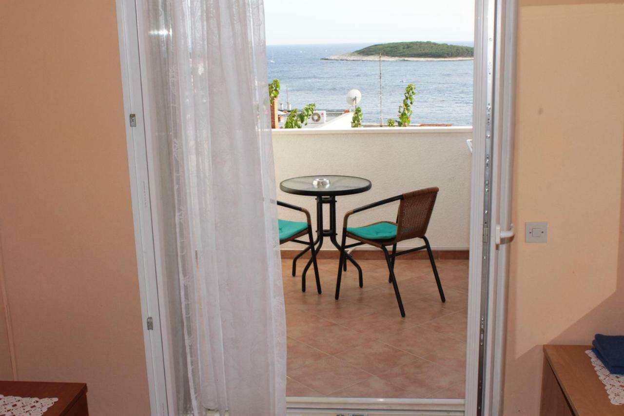Goran'S Place Hvar Town Esterno foto
