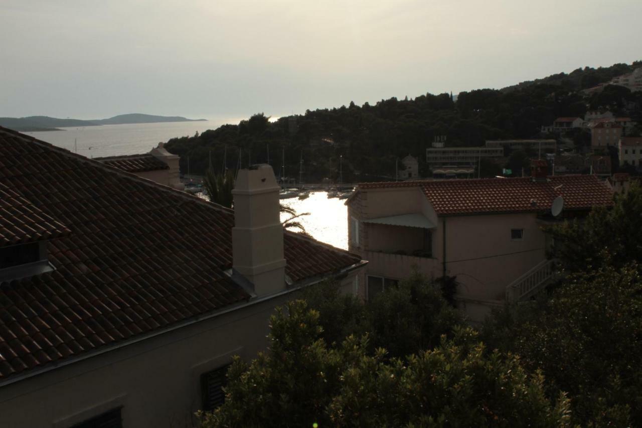 Goran'S Place Hvar Town Esterno foto