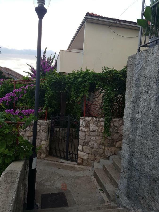 Goran'S Place Hvar Town Esterno foto